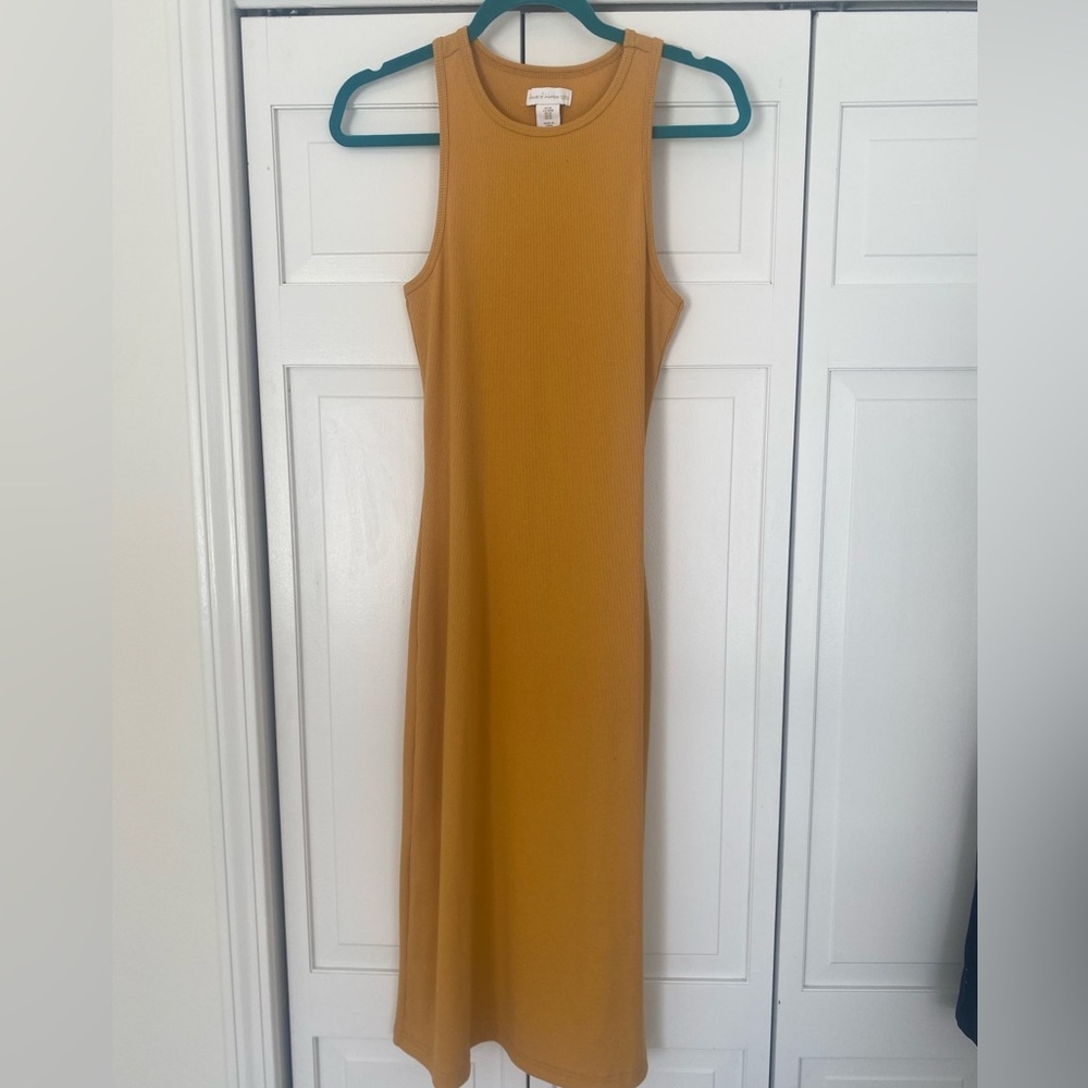 NWOT House of Harlow Dress